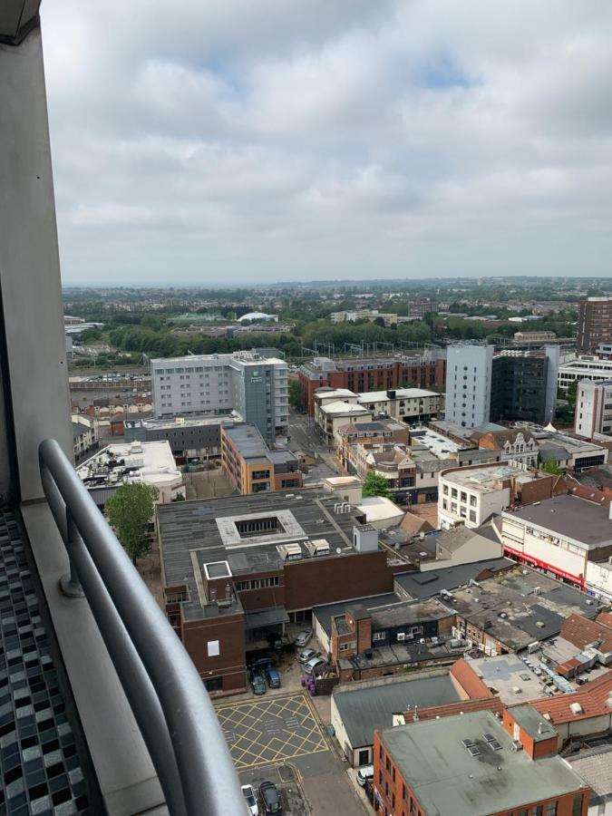 Luxury Panoramic Balcony Swindon Central Exteriér fotografie